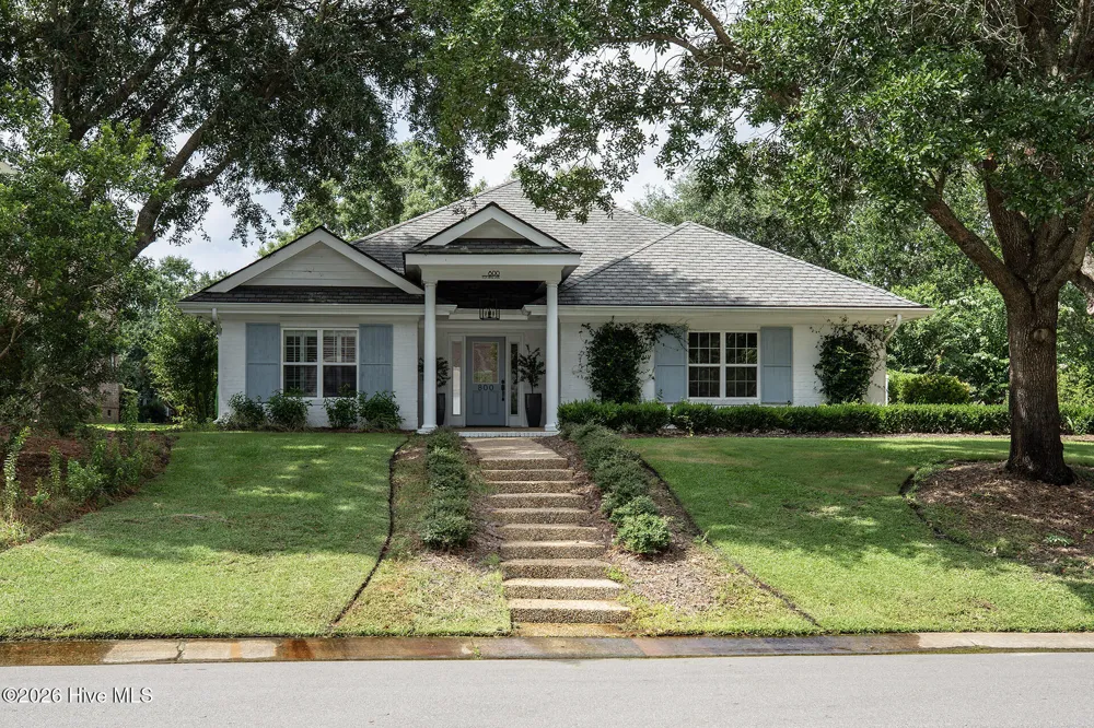 800 Fox Ridge Lane Wilmington, NC 28405