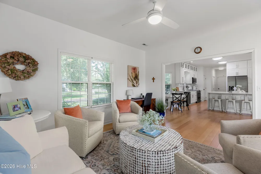 800 Fox Ridge Lane Wilmington, NC 28405