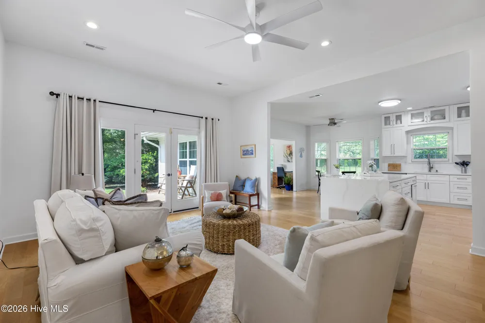 800 Fox Ridge Lane Wilmington, NC 28405