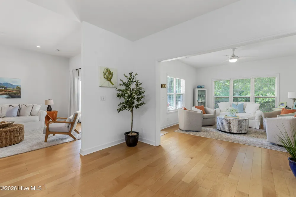 800 Fox Ridge Lane Wilmington, NC 28405