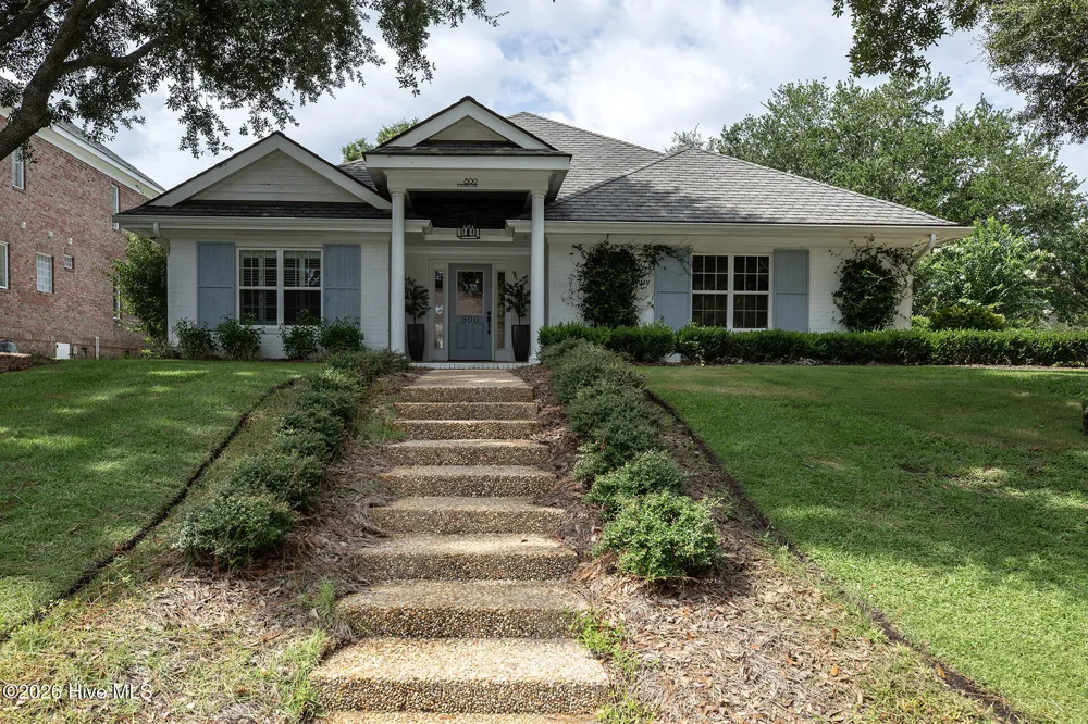 800 Fox Ridge Lane Wilmington, NC 28405