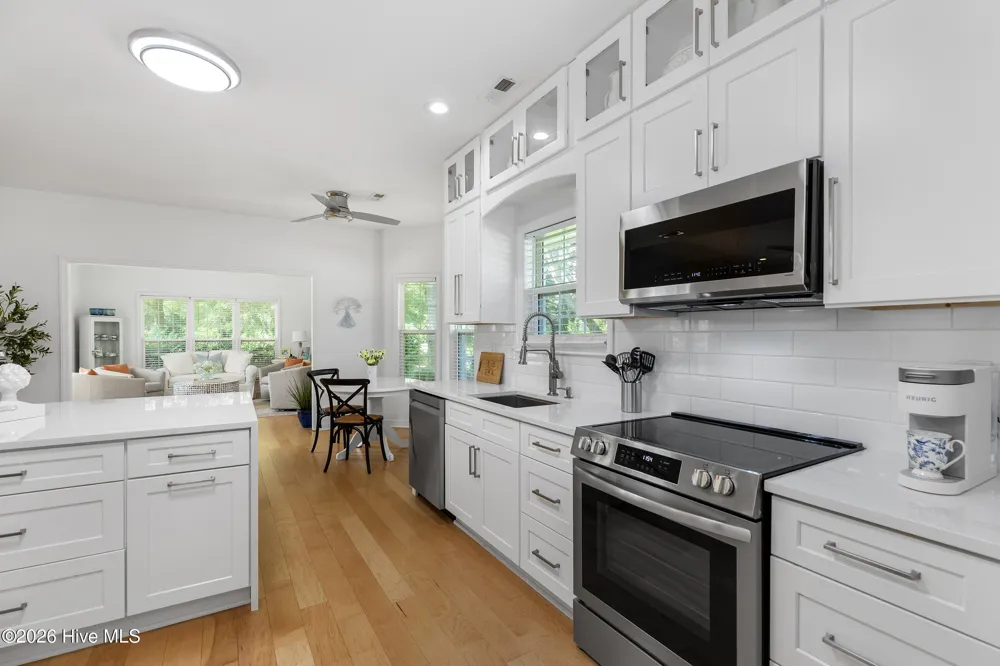 800 Fox Ridge Lane Wilmington, NC 28405