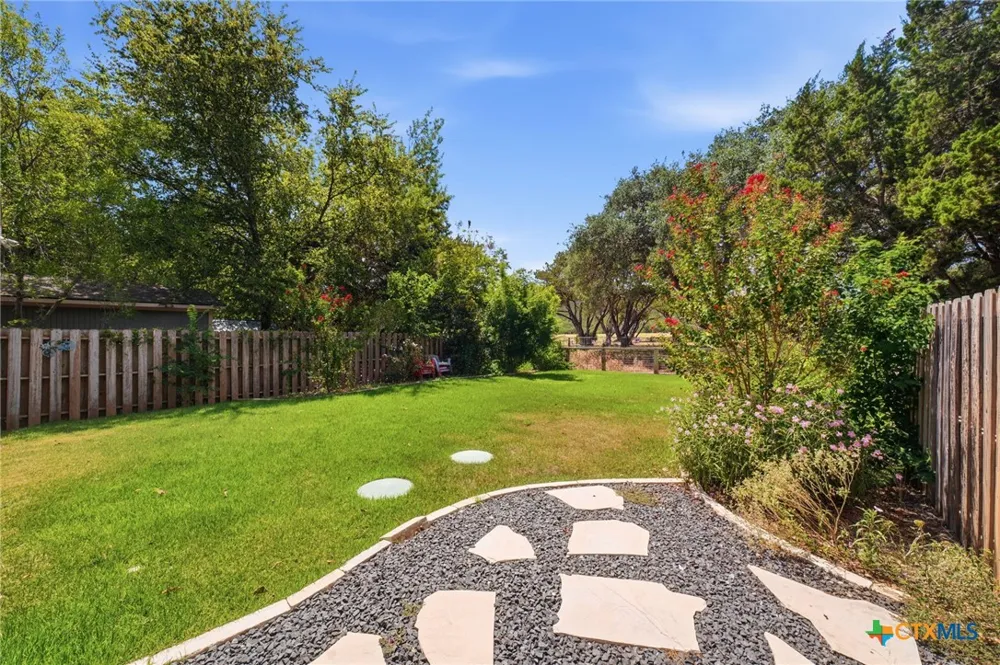 464 Pecan Row Canyon Lake, TX 78132