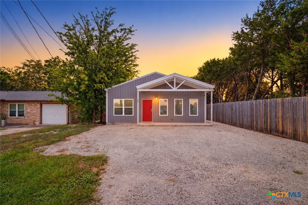 464 Pecan Row Canyon Lake, TX 78132