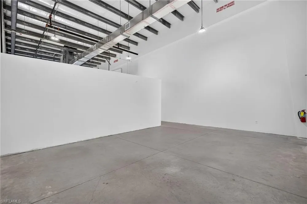16103 Lee Road #201 Fort Myers, FL 33912
