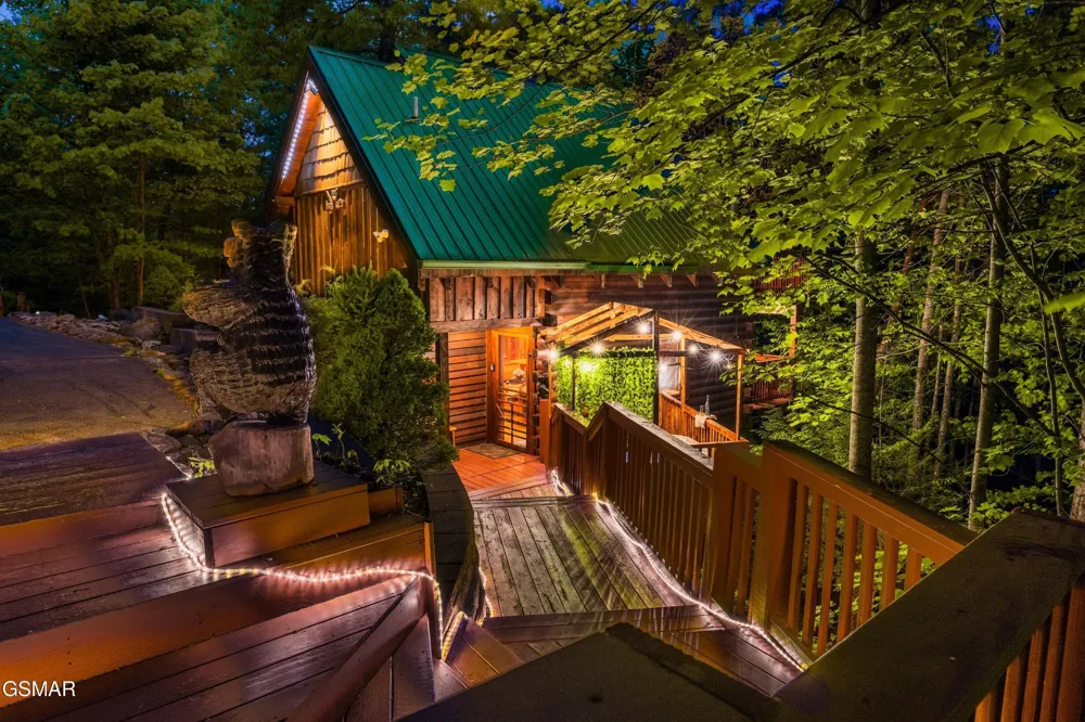 3049 Brothers Way Sevierville, TN 37862