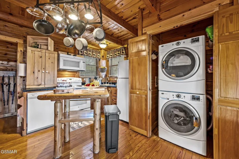 3049 Brothers Way Sevierville, TN 37862