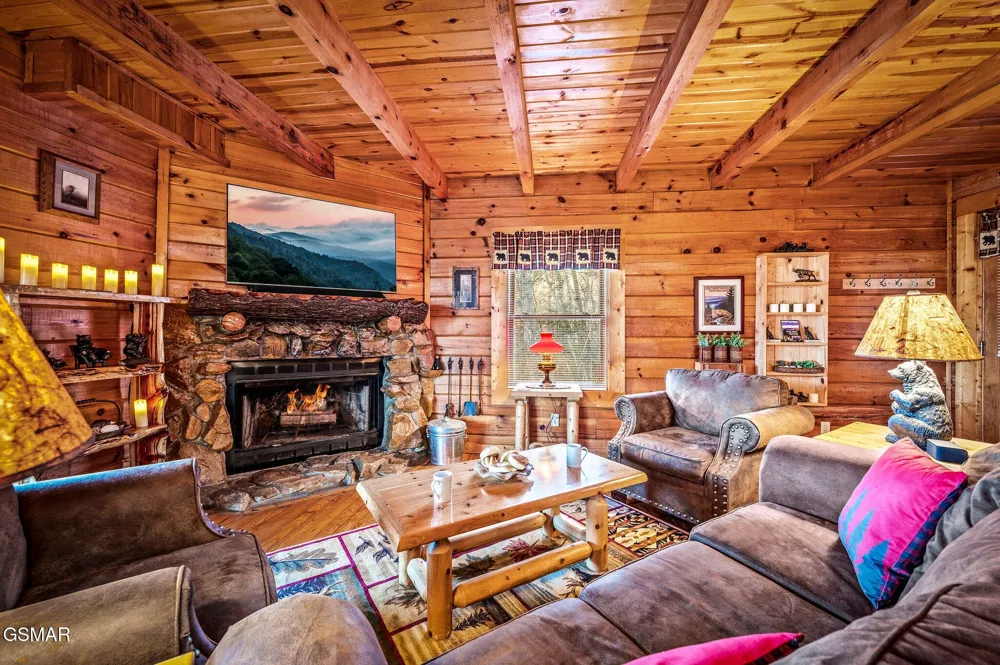 3049 Brothers Way Sevierville, TN 37862