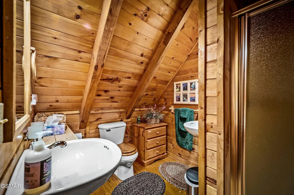 3049 Brothers Way Sevierville, TN 37862