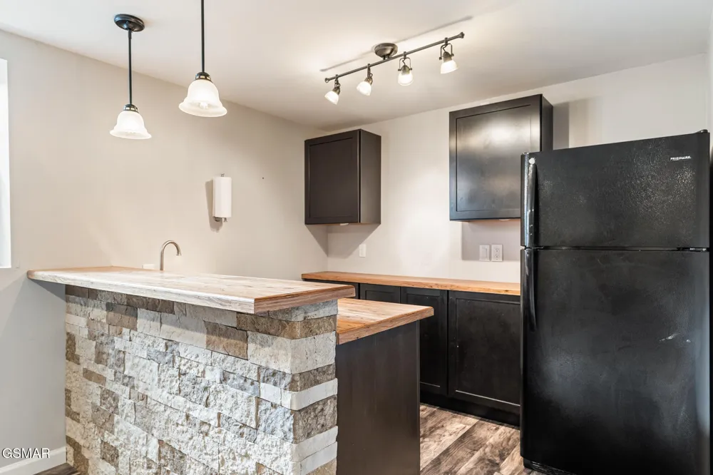 1479 Wendron Moors Drive Sevierville, TN 37862