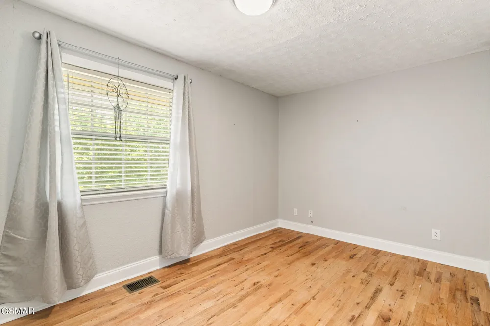 1479 Wendron Moors Drive Sevierville, TN 37862