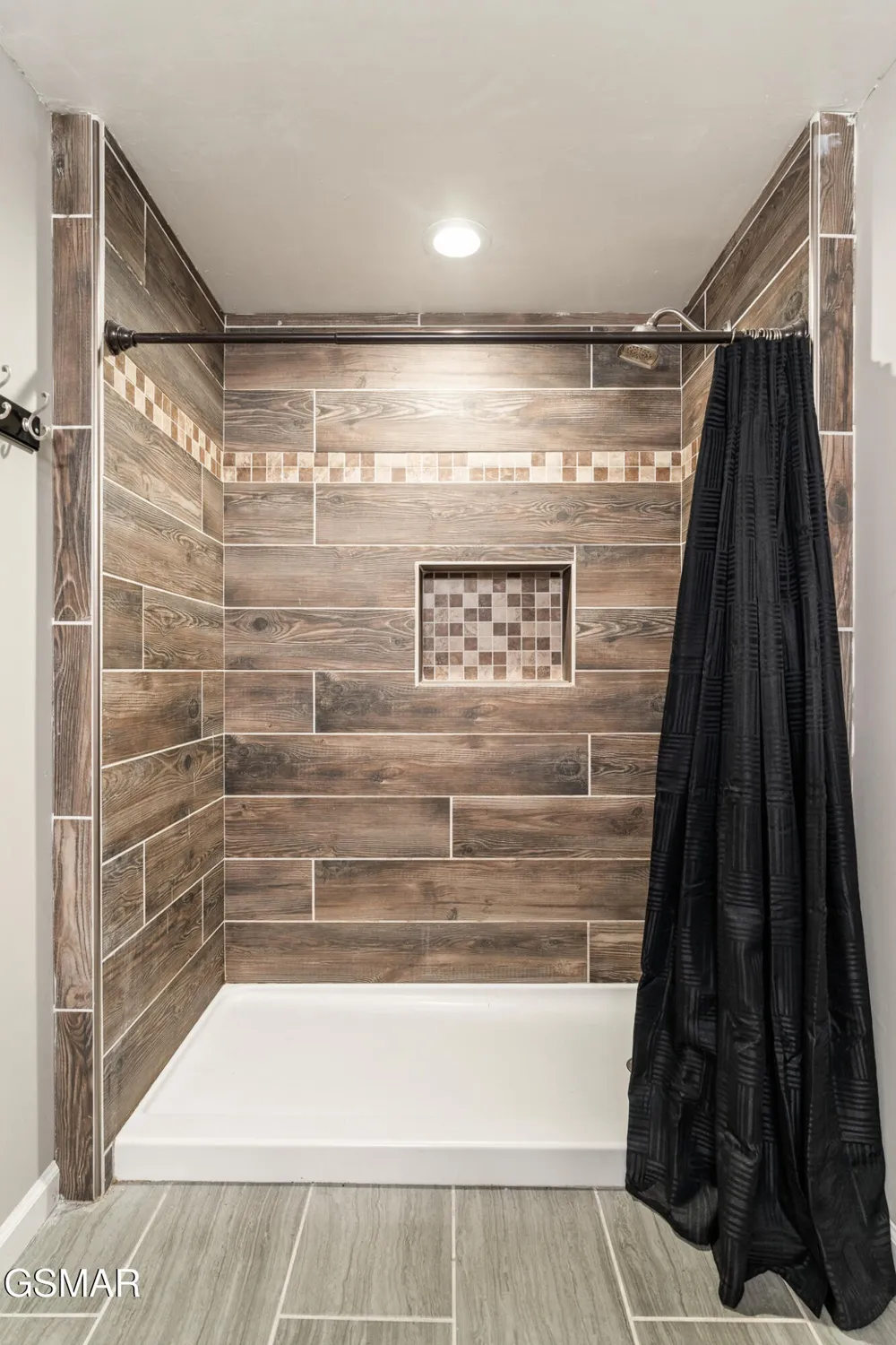 1479 Wendron Moors Drive Sevierville, TN 37862
