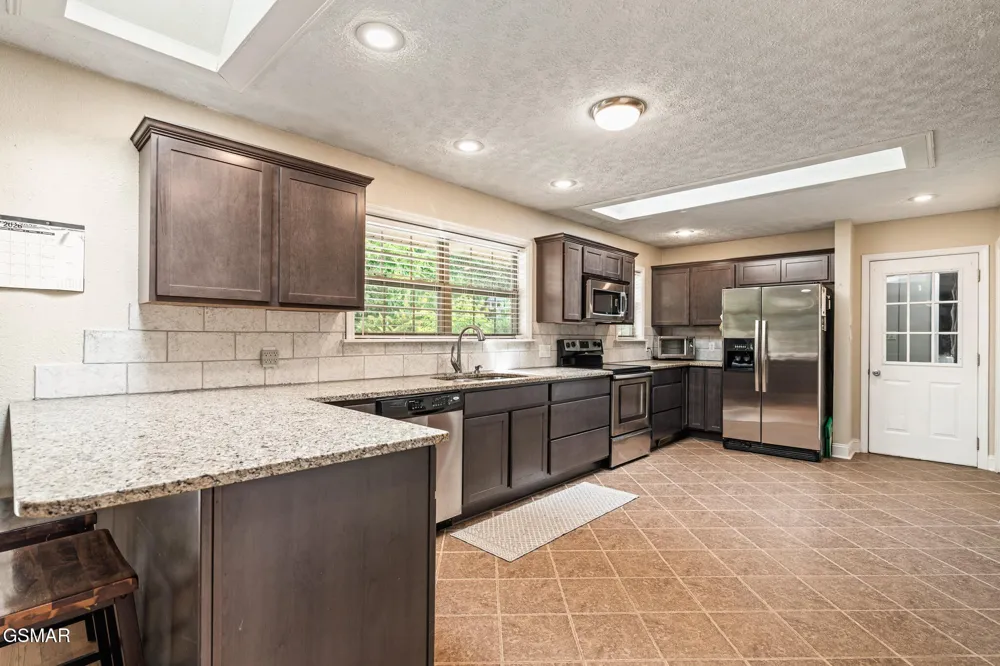 1479 Wendron Moors Drive Sevierville, TN 37862