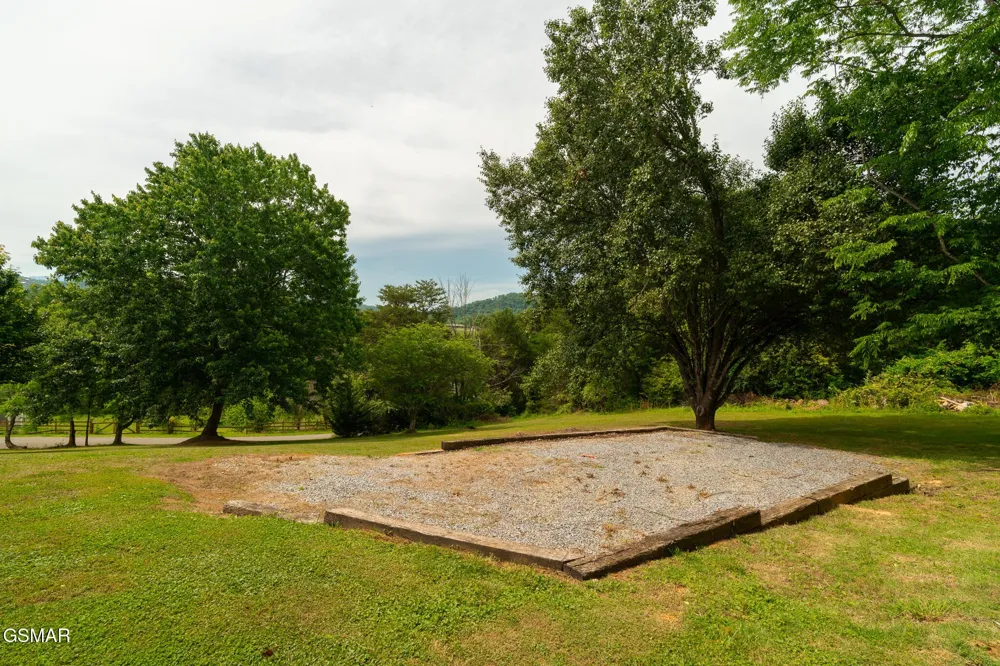 1479 Wendron Moors Drive Sevierville, TN 37862