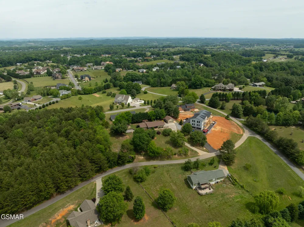 1479 Wendron Moors Drive Sevierville, TN 37862