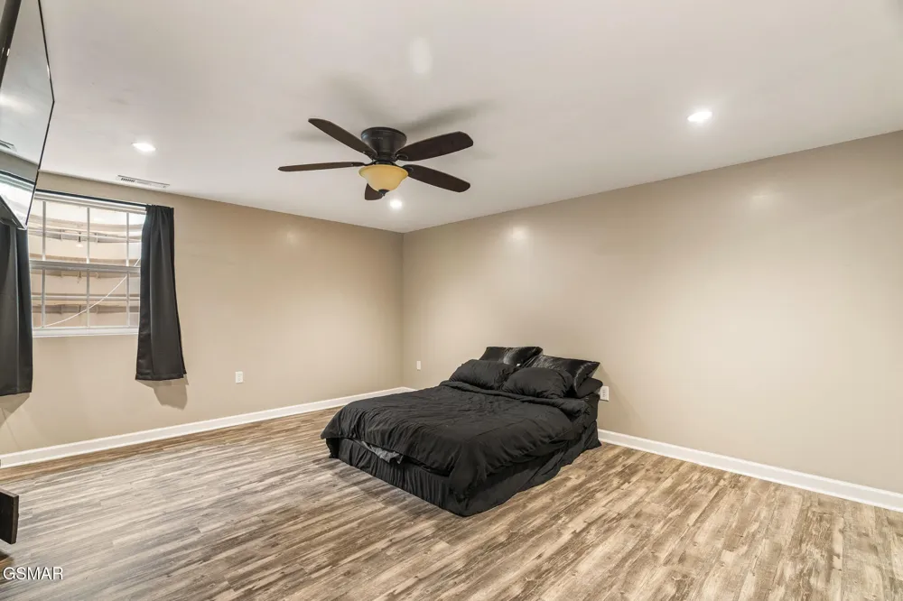 1479 Wendron Moors Drive Sevierville, TN 37862