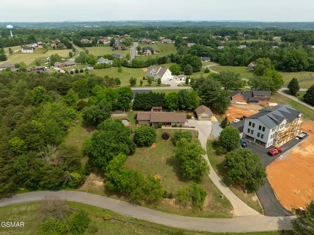 1479 Wendron Moors Drive Sevierville, TN 37862