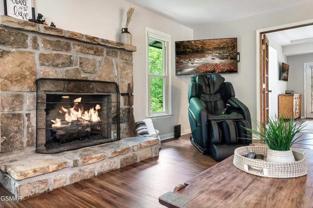 3282 Emerald Springs Loop Pigeon Forge, TN 37862