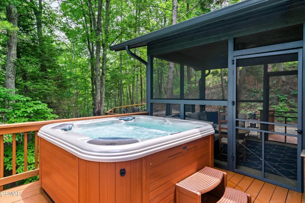 3282 Emerald Springs Loop Pigeon Forge, TN 37862