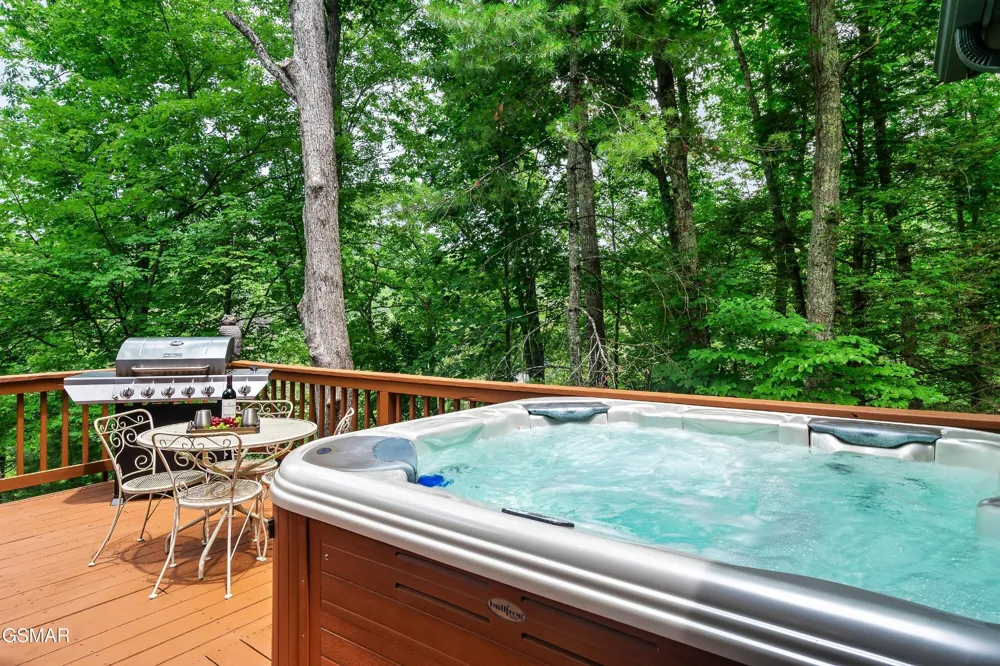 3282 Emerald Springs Loop Pigeon Forge, TN 37862