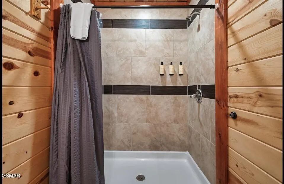 3328 Smoky Ridge Way Sevierville, TN 37862