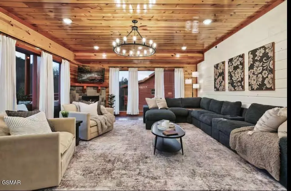 3328 Smoky Ridge Way Sevierville, TN 37862