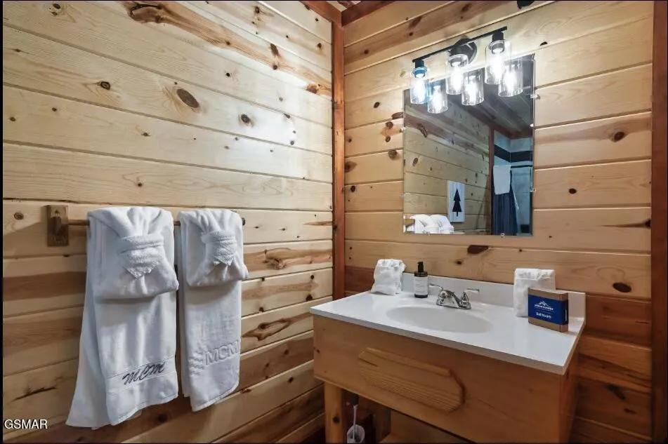 3328 Smoky Ridge Way Sevierville, TN 37862