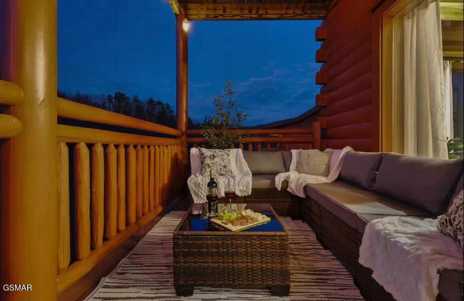 3328 Smoky Ridge Way Sevierville, TN 37862