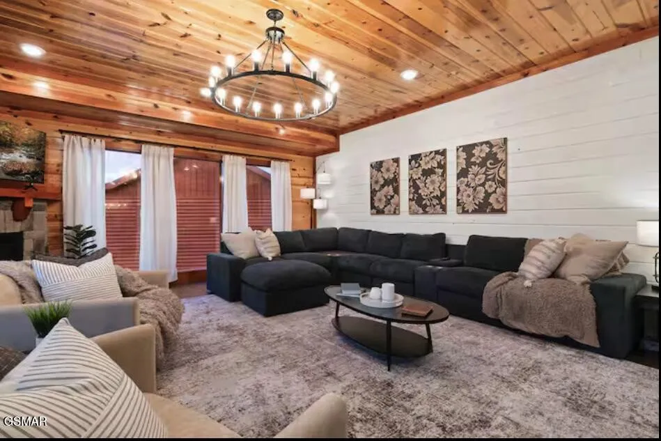 3328 Smoky Ridge Way Sevierville, TN 37862