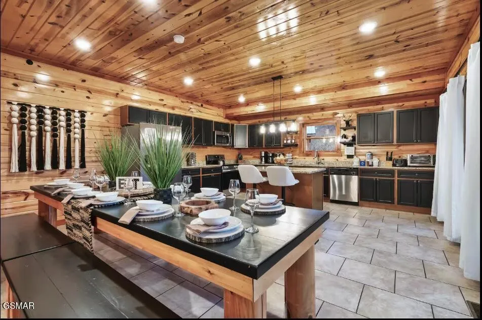 3328 Smoky Ridge Way Sevierville, TN 37862
