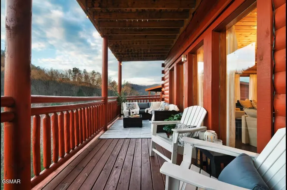 3328 Smoky Ridge Way Sevierville, TN 37862