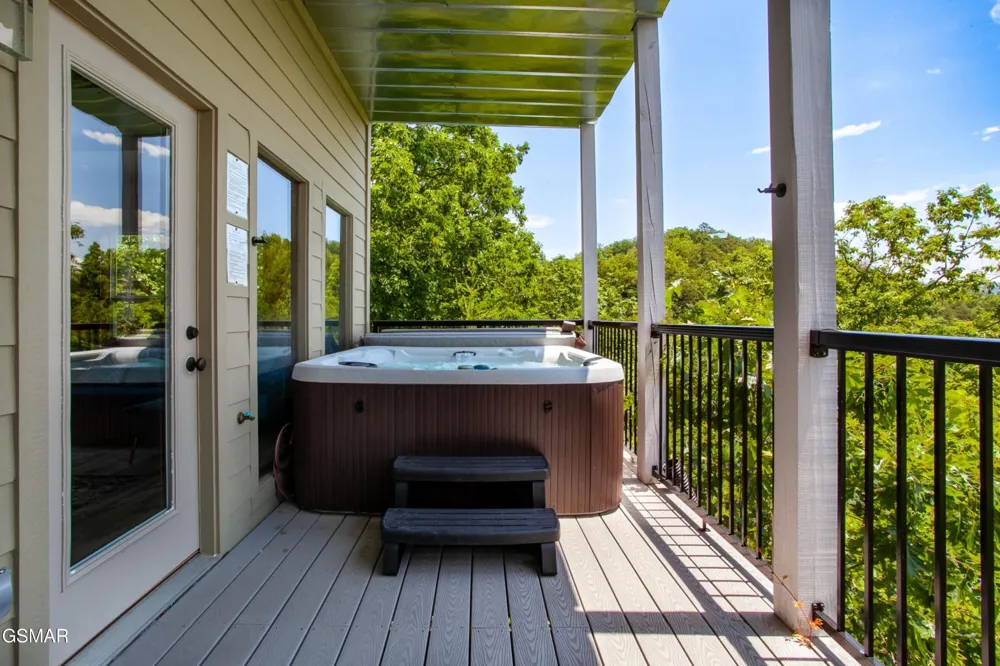920 Falcon View Way Sevierville, TN 37862