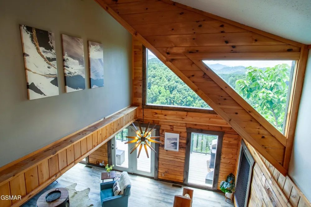 920 Falcon View Way Sevierville, TN 37862