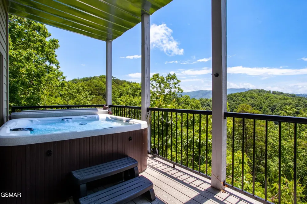 920 Falcon View Way Sevierville, TN 37862