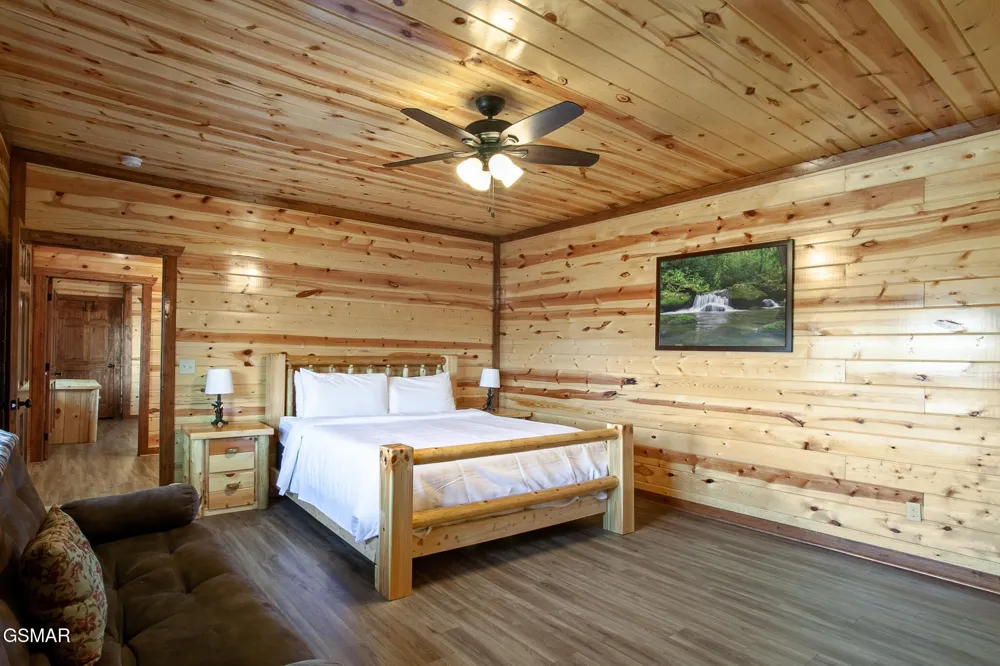 3708 Tilda Hilltop Way Sevierville, TN 37862
