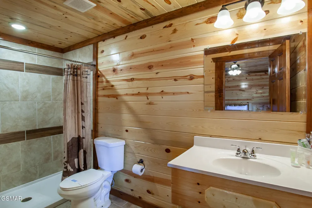 3708 Tilda Hilltop Way Sevierville, TN 37862