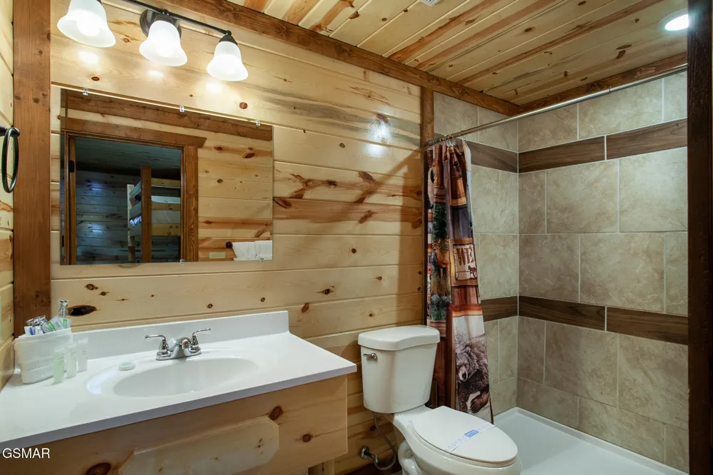 3708 Tilda Hilltop Way Sevierville, TN 37862