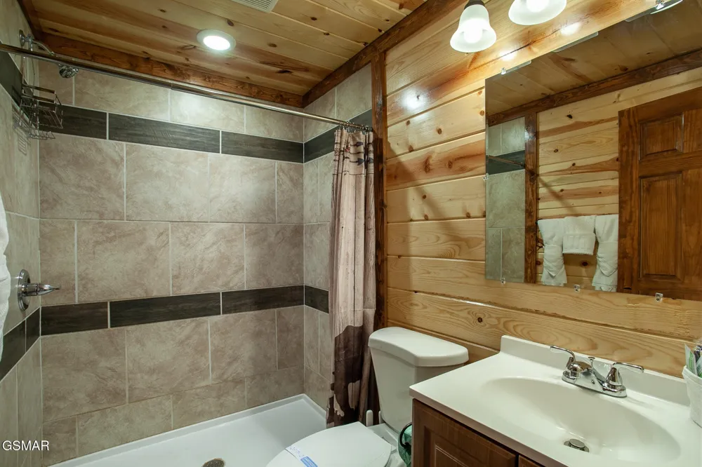 3708 Tilda Hilltop Way Sevierville, TN 37862