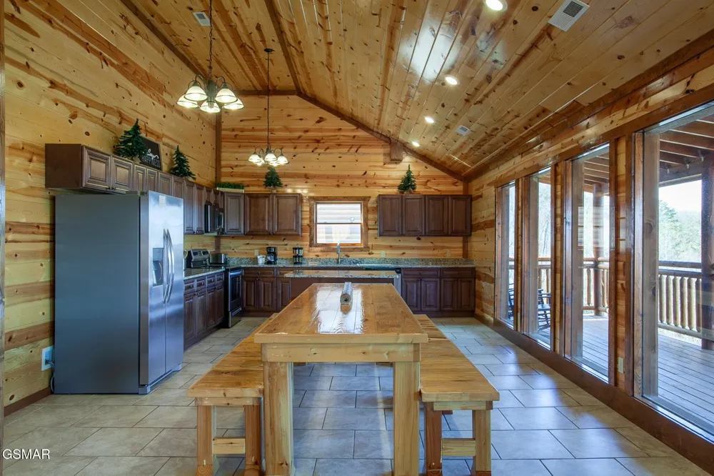 3708 Tilda Hilltop Way Sevierville, TN 37862