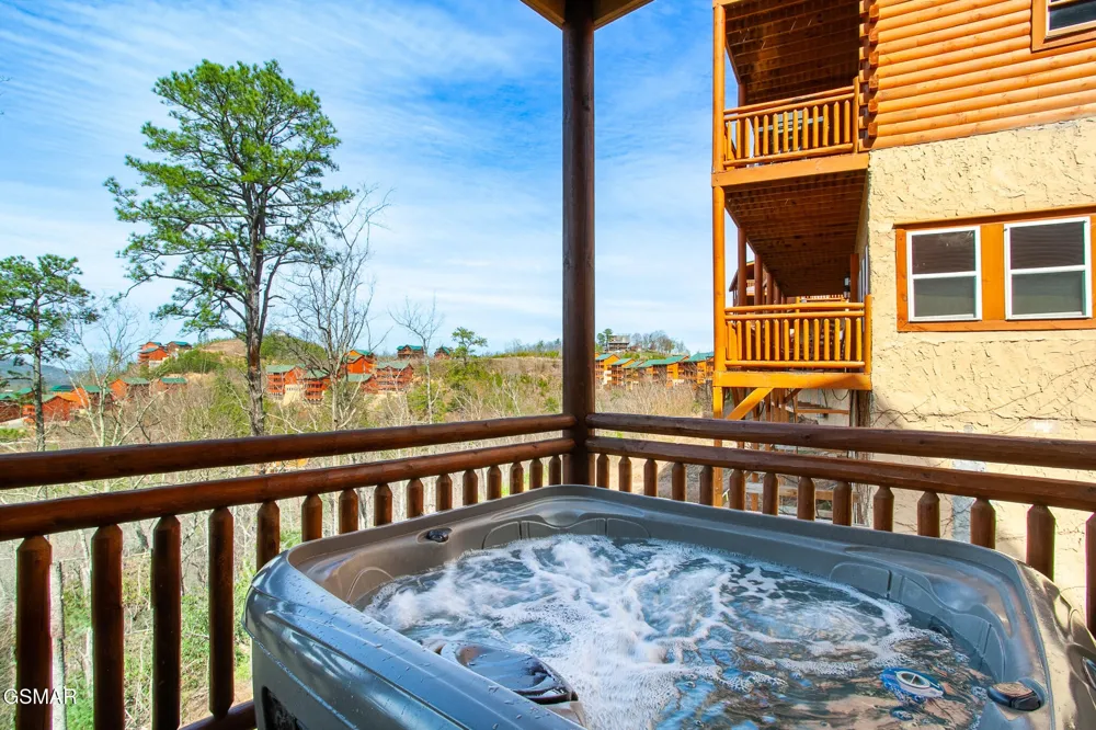 3708 Tilda Hilltop Way Sevierville, TN 37862