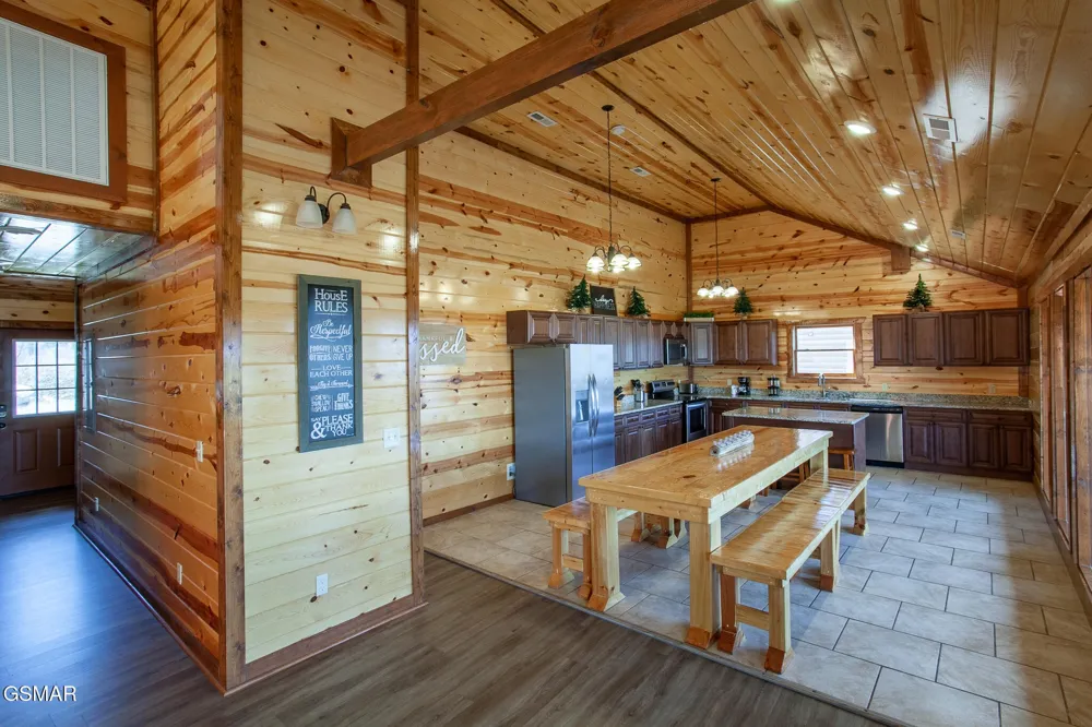 3708 Tilda Hilltop Way Sevierville, TN 37862
