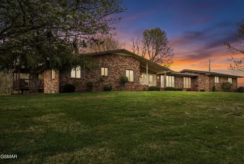 1279 Green Acres Drive