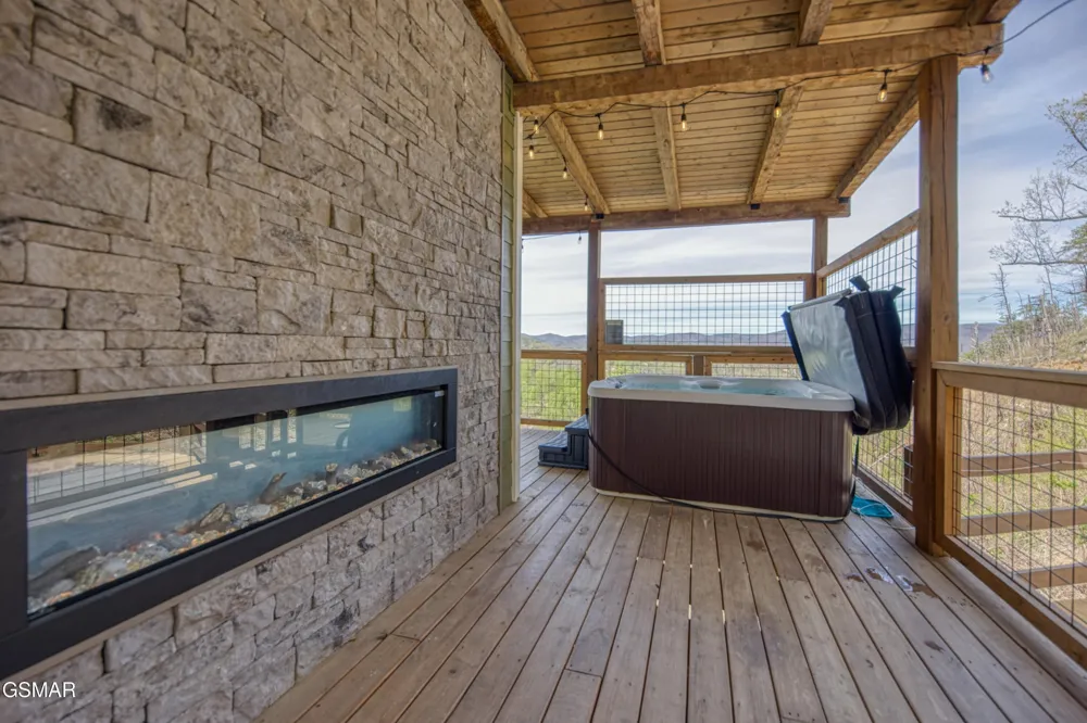3322 Sugar Maple Loop Road Sevierville, TN 37862