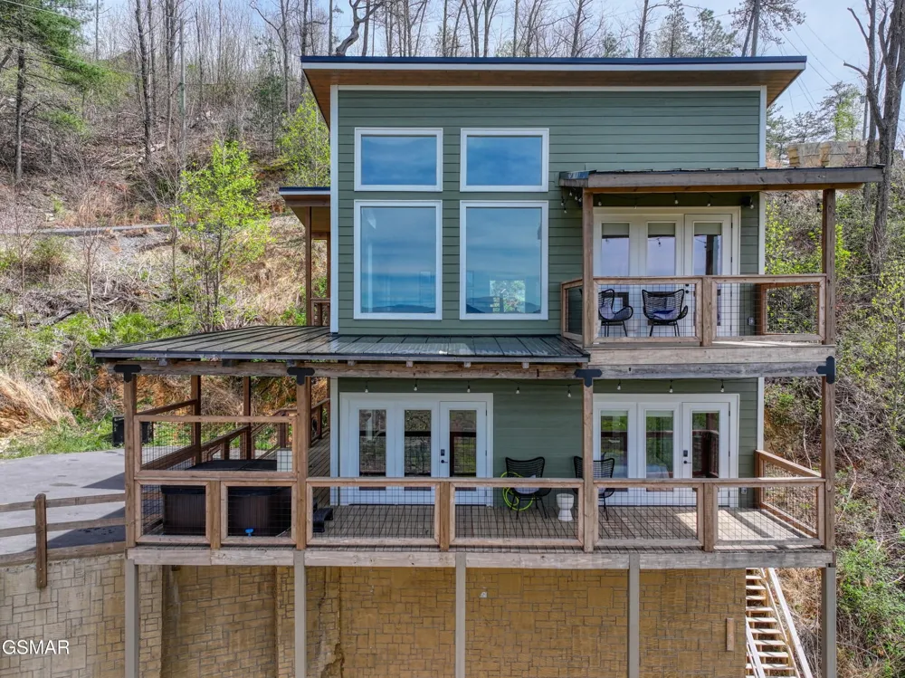 3322 Sugar Maple Loop Road Sevierville, TN 37862