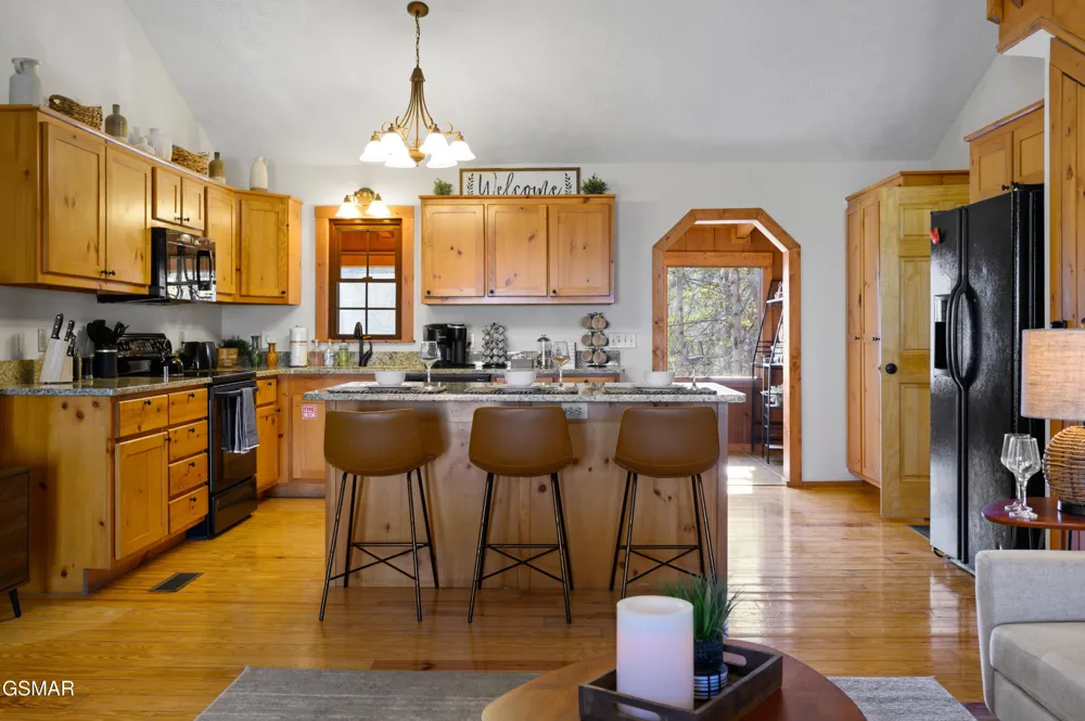 3255 Cove Creek Way Sevierville, TN 37862