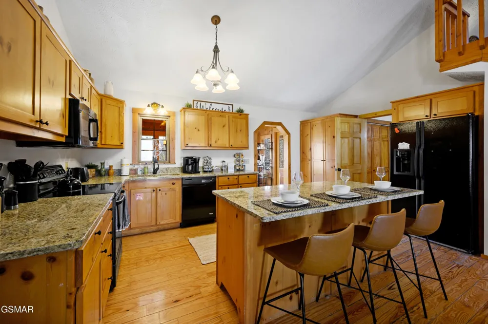 3255 Cove Creek Way Sevierville, TN 37862