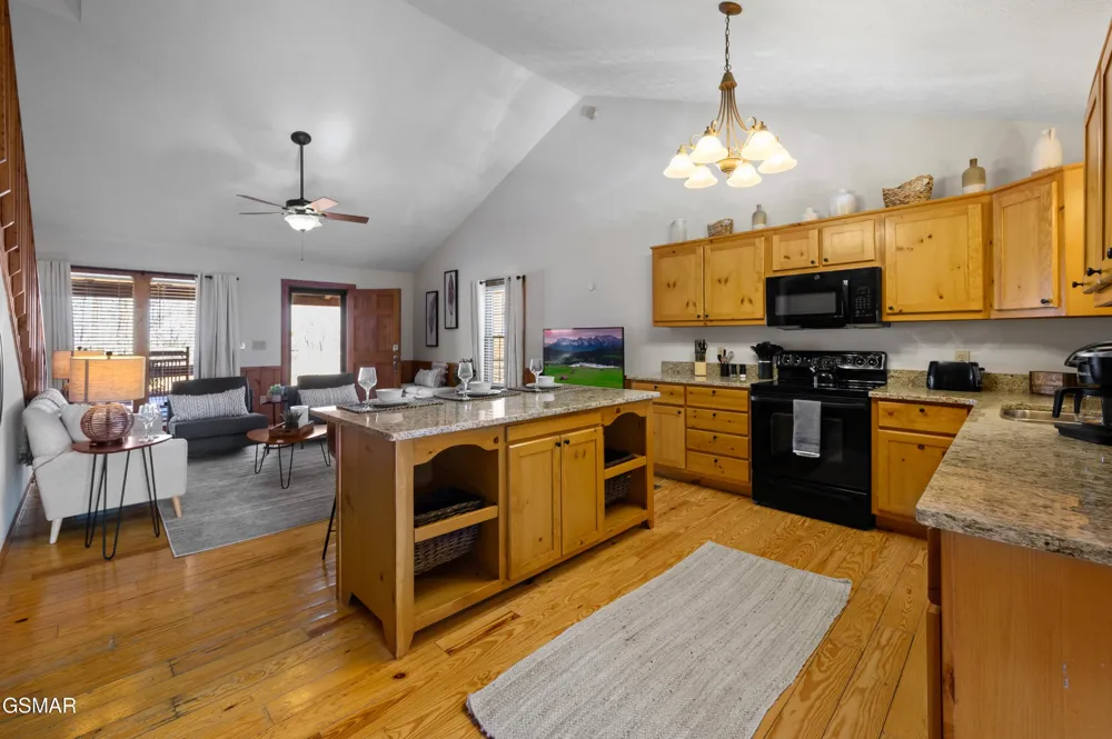 3255 Cove Creek Way Sevierville, TN 37862