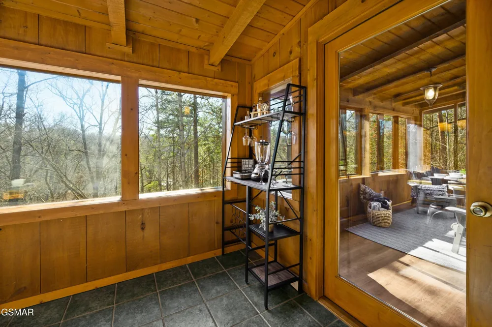 3255 Cove Creek Way Sevierville, TN 37862