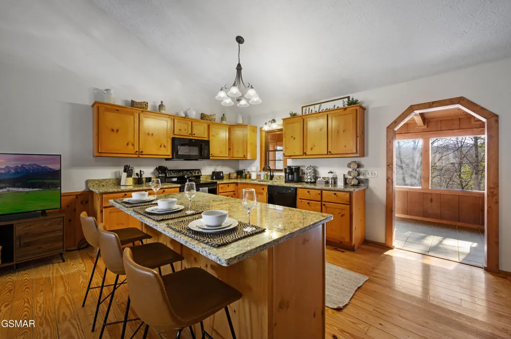 3255 Cove Creek Way Sevierville, TN 37862