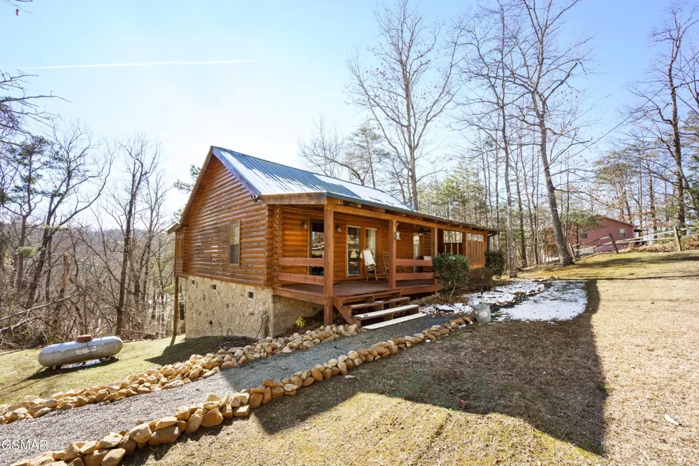 3255 Cove Creek Way Sevierville, TN 37862